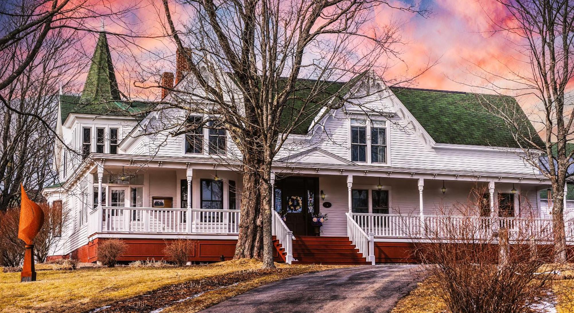 Gillespie House Bed & Breakfast Parrsboro