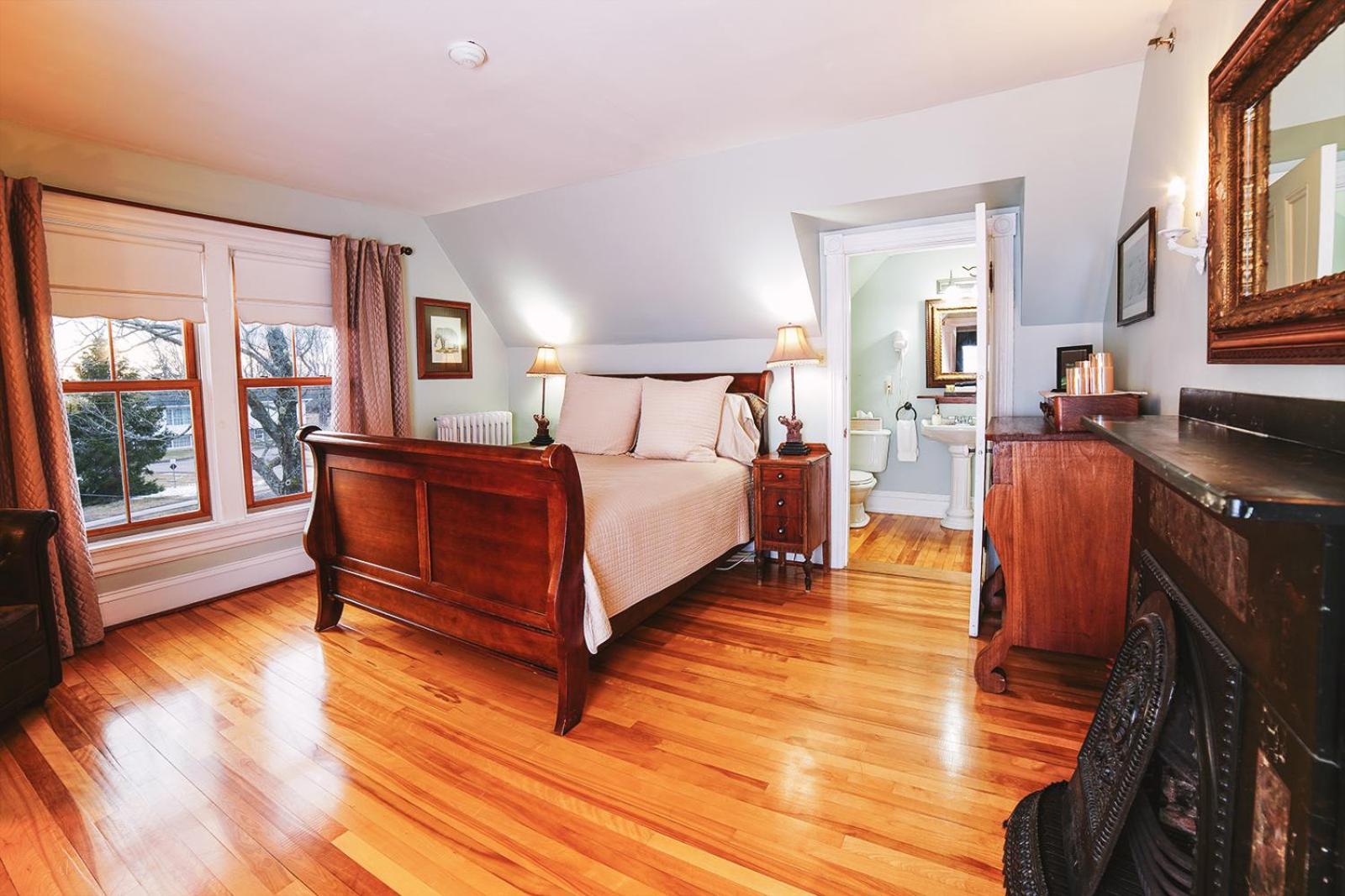 Bed & Breakfast Gillespie House Parrsboro